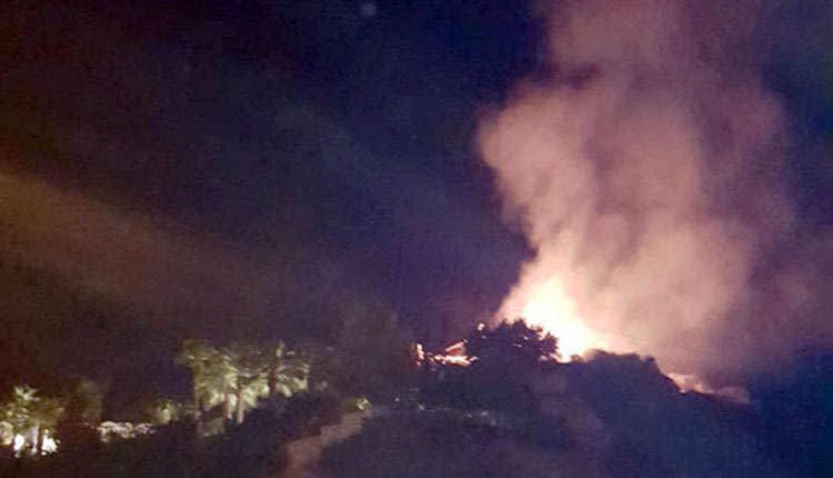 Από βεγγαλικά ξεκίνησε η φωτιά