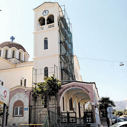 Από ύψος πέντε μέτρων έπεσε ο άτυχος εργάτης