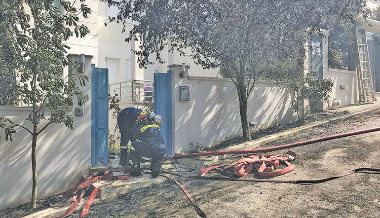 Για εμπρησμό κάνουν λόγο οι κάτοικοι της περιοχής