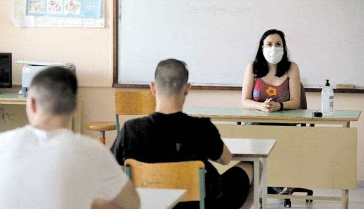 ΕΚΚΛΗΣΗ ΜΗΤΣΟΤΑΚΗ: Όχι στον υποχρεωτικό εμβολιασμό εκπαιδευτικών