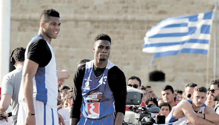 ΑΝΤΕΤΟΚΟΥΝΜΠΟ