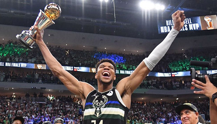 ΑΝΤΕΤΟΚΟΥΝΜΠΟ