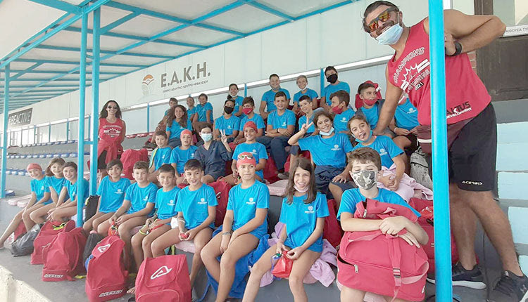   Ο προπονητής των Πρωταθλητών με την ομάδα του