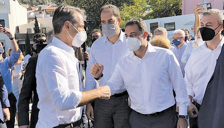 επισκεψη μητσοτάκη στο σπήλι