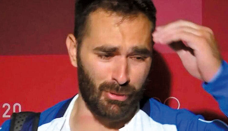 πρωταθλητής της Άρσης Βαρών Θόδωρος Ιακωβίδης