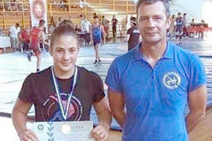 Η Δεσκουλίδου με τον προπονητή και πατέρα της