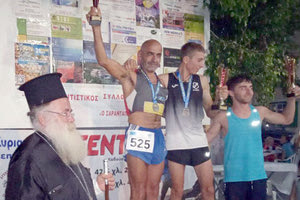 Από τις απονομές στους νικητές των 5 χιλιομέτρων
