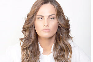 ΤΖΩΡΤΖΊΝΑ ΑΛΕΞΑΚΗ