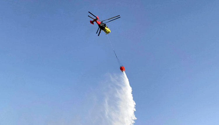 Στη φωτιά επιχείρησαν και εναέρια μέσα