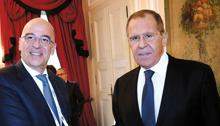 Τηλεφωνική επικοινωνία με τον Ρώσο ομόλογό του, Σεργκέι Λαβρόφ, είχε χθες ο υπουργός Εξωτερικών Νίκος Δένδιας.