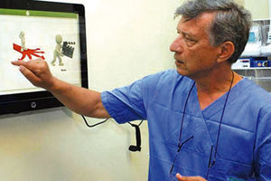 Ο καθηγητής Δημήτρης Γεωργόπουλος