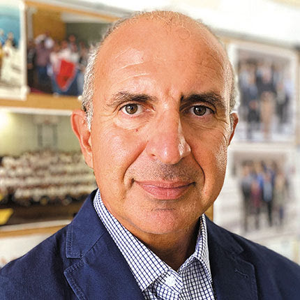 Ο Δρ. Νεκτάριος Χρυσουλάκης