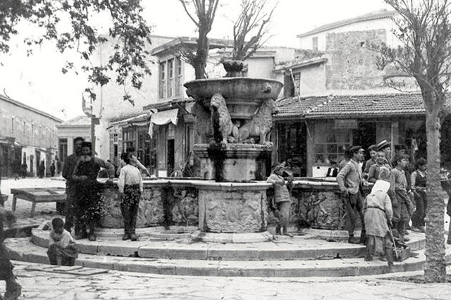 ΦΩΤΟΗΜΕΡΑΣ: TA ΛΙΟΝΤΑΡΙΑ του Ηρακλείου το 1901 (πηγή BSA Archives).