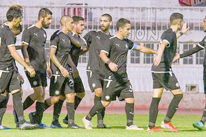 Οι παίκτες του ΟΦΗ πανηγυρίζουν το γκολ του Μπαλογιάννη ;χθεσινό φιλικό