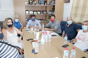 Από τη χθεσινή σύσκεψη στην περιφέρεια