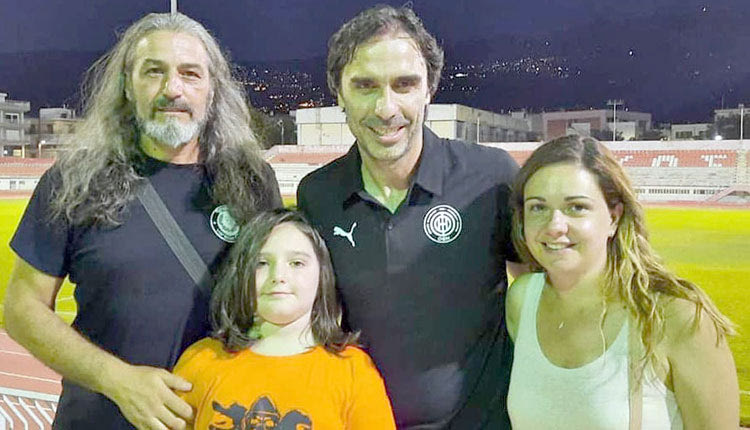 μία οικογένεια από την Καστοριά ταξίδευσε 254 χλμ. για να βρεθεί στον Βόλο και να παρακολουθήσει την αγαπημένη της ομάδα. 