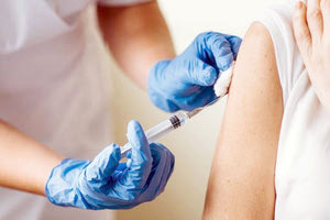 Α. ΒΑΤΟΠΟΥΛΟΣ: “Εμβολιαστείτε ακόμα και στις διακοπές σας”