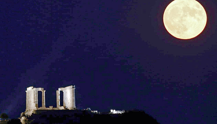 ΔΩΡΕΑΝ ΕΚΔΗΛΩΣΕΙΣ: Πανσέληνος του Αυγούστου σε αρχαιολογικούς χώρους και μουσεία