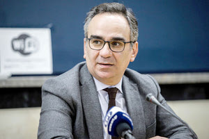 Ο αναπληρωτής υπουργός Υγείας Βασίλης Κοντοζαμάνης
