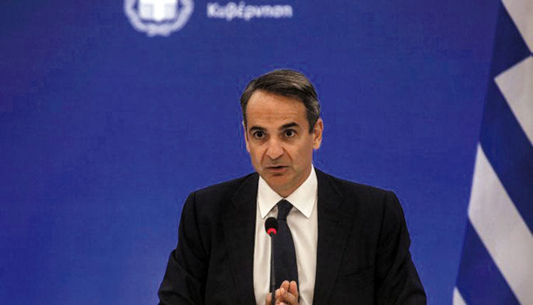 «Μας ασκείτε κριτική για το ότι προστατέψαμε την ανθρώπινη ζωή; Δεν μπορώ να το αντιληφθώ», είπε χθες ο πρωθυπουργός
