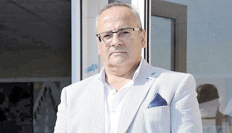 Ο Εμμανουήλ Καρτσωνάκης