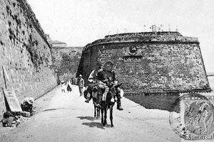 ΦΩΤΟΗΜΕΡΑΣ: Χανιά. Η Πύλη και ο Προμαχώνας Σαμπιονάρα στις αρχές του περασμένου αιώνα