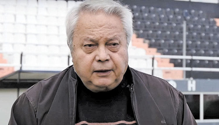 ο Κώστας Ξενικάκης