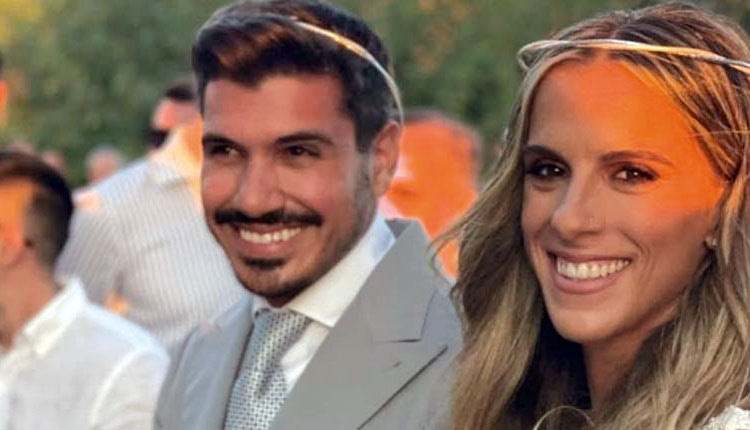 Τον εκλεκτό της καρδιάς της, οικονομολόγο Αναστάση Βλατάκη (γιο του προέδρου των τουριστικών πρακτόρων Κρήτης) παντρεύτηκε η πρωταθλήτρια του στίβου Ειρήνη Βασιλείου