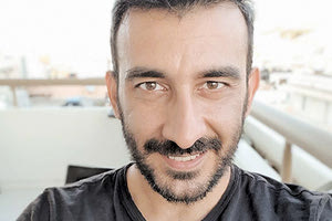 Ο Μιχάλης Ριζικιανάκης