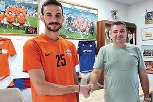 Ο Γαρεφαλάκης με τον αντιπρόεδρο του Αλμυρού κ. Γαβαλά