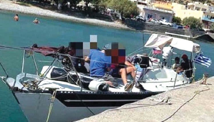 Οι οχτώ Τούρκοι αναμένεται να ζητήσουν πολιτικό άσυλο