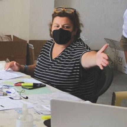 Η έμπειρη για διοργανώσεις ιστιοπλοϊκών αγώνων και άκρως επικοινωνιακή Ρούλα Φλουρή (επί χρόνια γραμματέας στον ΙΟΗ) ήταν στην επιτροπή αγώνα ως μέλος. Επίσης η πρόεδρος του Ναυταθλητικού Ομίλου Τυμπακίου Στέλλα Λενακάκη ήταν στο πλήρωμα του σκάφους Assante από τη Θεσσαλονίκη.