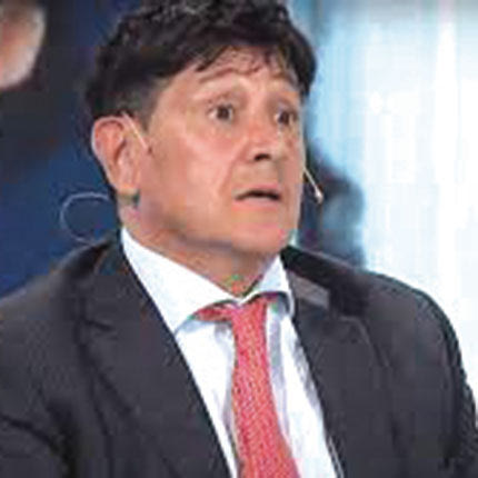 Απρόσκοπτα προχωράει η εξαγορά του ΟΦΙ από τον Αργεντινό δικηγόρο Ροδόλφο Μπακέ