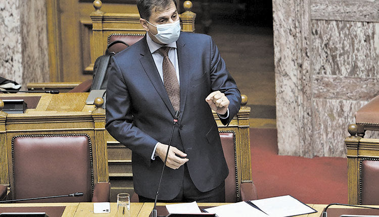 Ο υπουργός Τουρισμού Χάρης Θεοχάρης