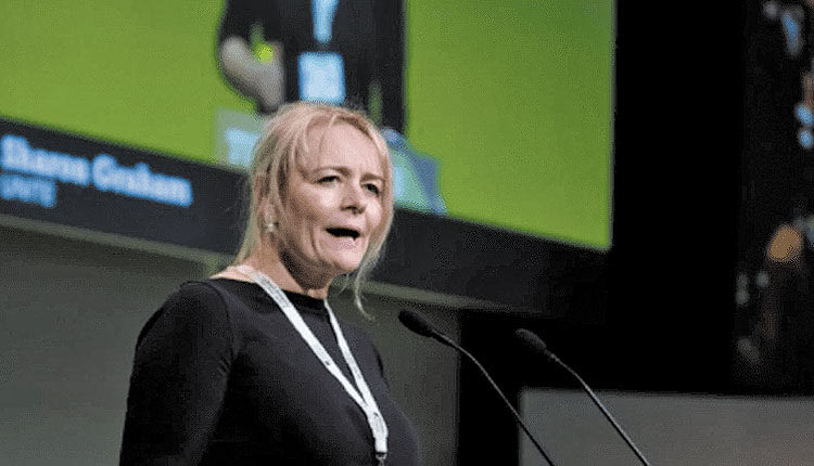 Η Σάρον Γκράχαμ