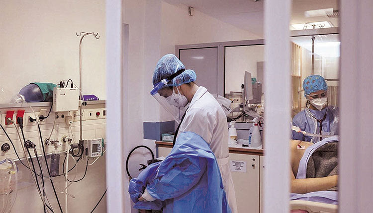 ΜΕΘ: ΣΕ ΚΡΙΣΙΜΗ ΚΑΤΑΣΤΑΣΗ Η 36ΧΡΟΝΗ ΕΓΚΥΟΣ