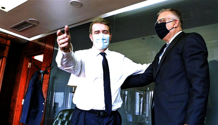 Σε συγκινησιακά φορτισμένο τόνο αποχαιρέτησε το Υπουργείο Προστασίας του Πολίτη ο Μιχάλης Χρυσοχοΐδης, λέγοντας «αντίο» στο υπουργείο