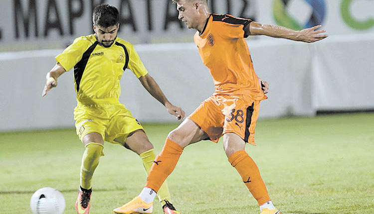 και τα δύο γκολ  ο Μανουσάκης