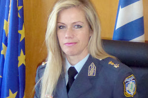 η νέα Διοικήτρια του Τμήματος Τροχαίας ΒΟΑΚ Αστυνόμο Α’ κα Ελένη Παπαθανασίου,
