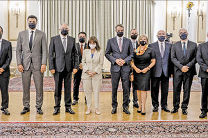 Μετά το φιάσκο Αποστολάκη η ορκωμοσία των νέων υπουργών