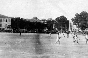 ΦΩΤΟΗΜΕΡΑΣ:Ρέθυμνο.Γερμανική κατοχή. Ποδοσφαιρικός αγώνας μεταξύ μονάδων της Wehrmacht.