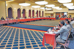 Δια ζώσης η συνεδρίαση του Περιφερειακού Συμβουλίου