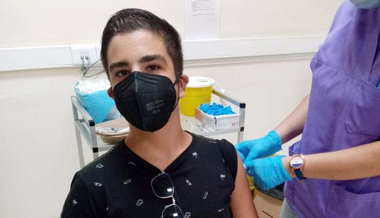 ΕΜΒΟΛΙΑΣΜΟΣ ΑΝΗΛΙΚΩΝ: Το καλό παράδειγμα στους νέους της ηλικίας του θέλησε να δώσει ο 12χρονος Κωνσταντίνος Σύρμος