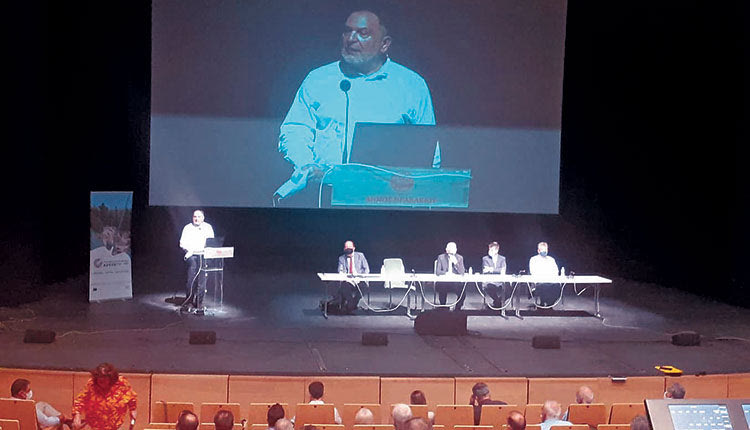 Ο Γιάννης Κουράκης