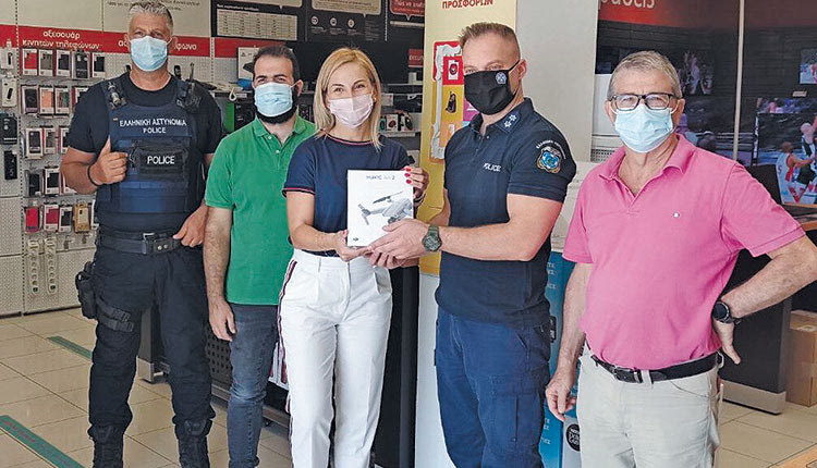 Η Ένωση Αστυνομικών Υπαλλήλων ευχαριστεί θερμά τον κ. ΜΑΚΡΥΓΙΑΝΝΑΚΗ Νικόλαο, ιδιοκτήτη του καταστήματος ‘’ΚΩΤΣΟΒΟΛΟΣ’’, που βρίσκεται στο 1ο χλμ Μοιρών Πόμπιας στις Μοίρες, για την ευγενική χορηγία ενός drone της εταιρείας dji μοντέλο mavic air 2