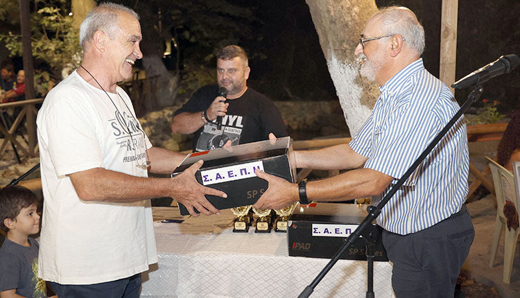 Ο ΣΑΕΠΗ με τον κ. Συντιχάκη παρέδωσε και απινιδωτές 