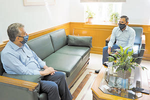 Από τη συνάντηση με τον αντιπερι- φερειάρχη Δυτικής Ελλάδας.