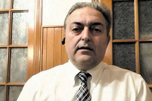 Ο καθηγητής κ. Βασιλακόπουλος