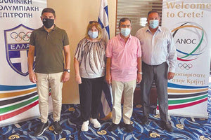 Από τη συνάντηση του κ. Αυγενάκη με την γενική γραμματέα της ΑNOC κ. Λίντμπεργκ, τον υφυπουργό Προστασίας του Πολίτη κ. Οικονόμου και τον πρόεδρο της ΕΟΕ κ. Καπράλο