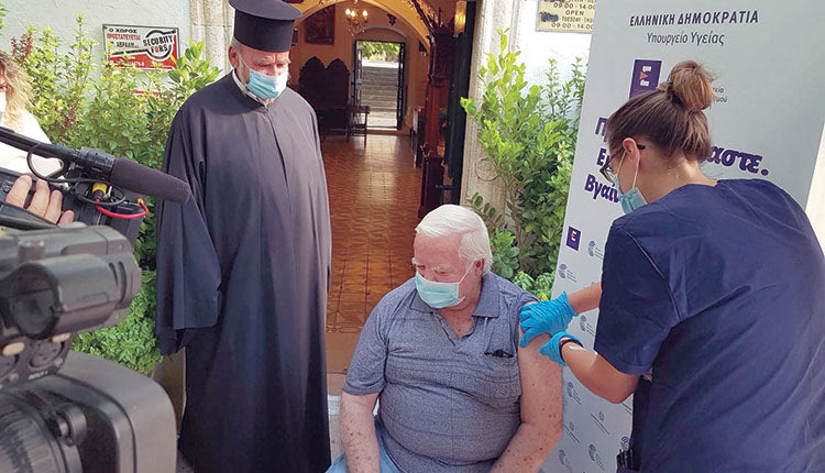 Σε εμβολιαστικό κέντρο μετατράπηκε η εκκλησία της Παναγίας στις Άνω Αρχάνες